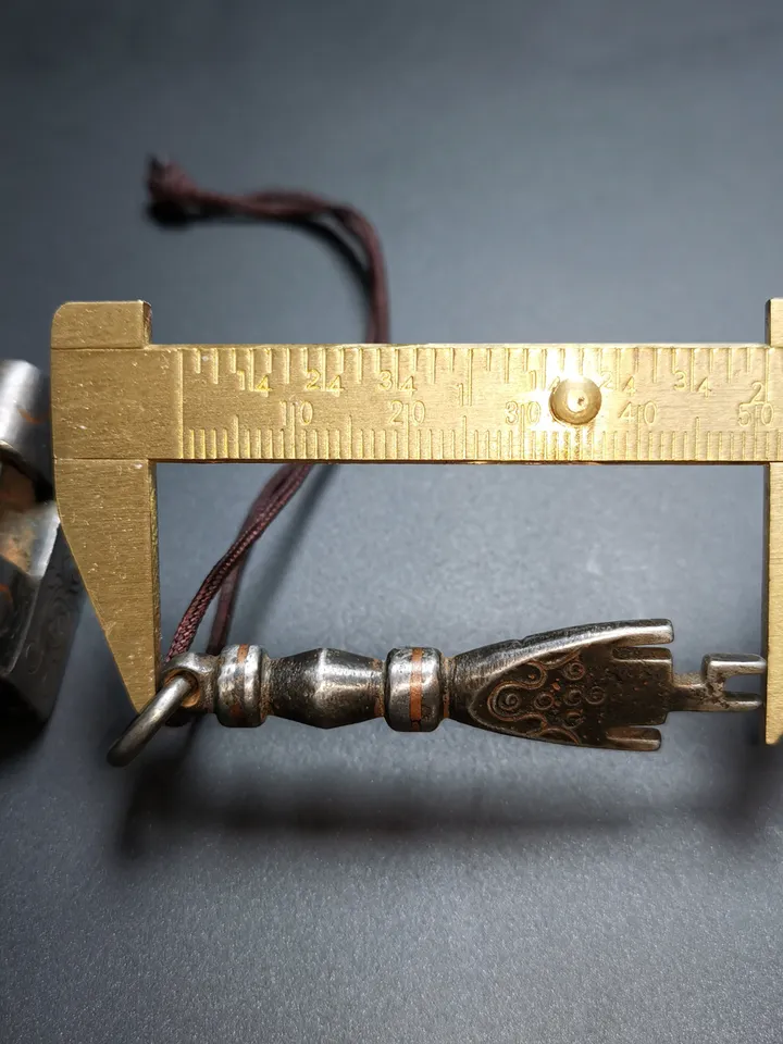 Gandhanra Handmade Antique Design Iron Padlock Amulet From Tibetan, Prefect Mini Lock for Home Decor / Suitcase