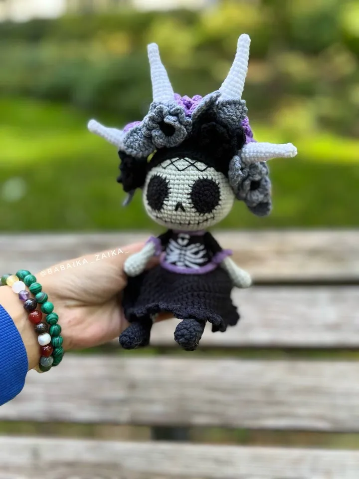 PDF Crochet Catherine Skull Girl Pattern in Eng Halloween Pattern Crochet Monster Doll Crochet Pattern Catrina la Calavera patrón en español