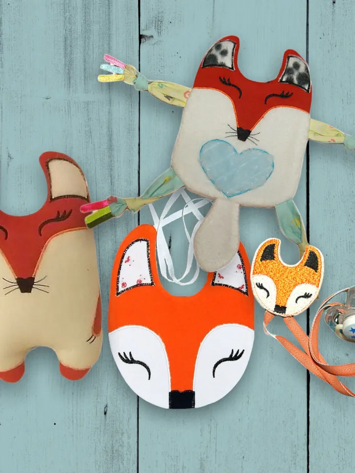 Fox set Baby Comforter Toy Baby bib Baby’s dummy clipMachine Embroidery Designs in the hoop project digital embroidery pattern Machine