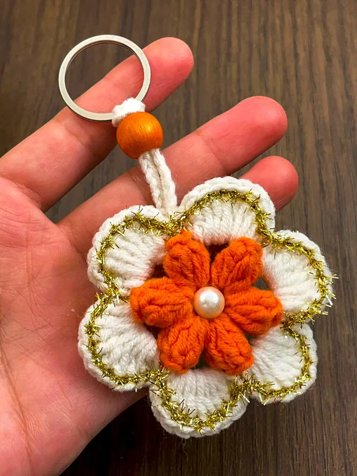 3D Crochet Puffy Flower Keychain Pattern, Amigurumi Floral Key Ring PDF, Handmade Crochet Keychain DIY, Instant Download Crochet Pattern
