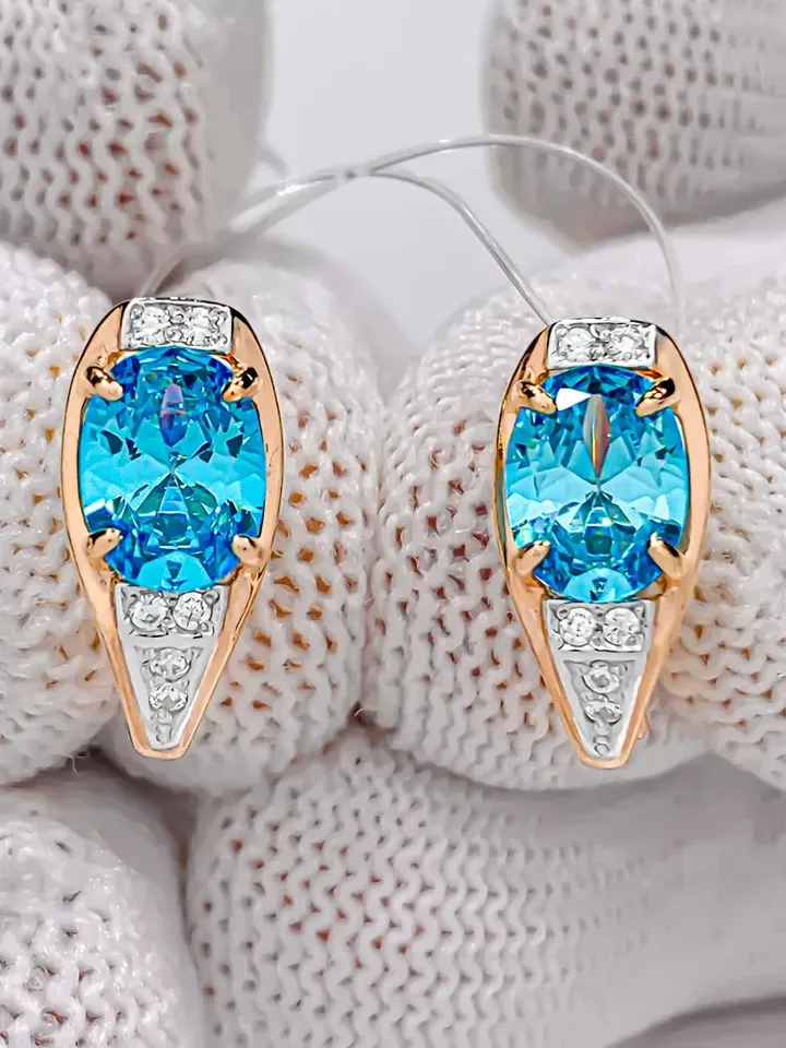 Earrings jewelry Silver gold plated 925 assay value with topaz