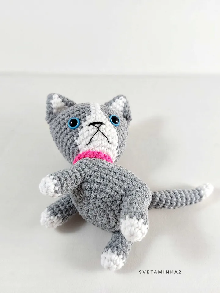 Crochet Kitten Pattern. Amigurumi Cat Pattern. Digital Download. PDF.