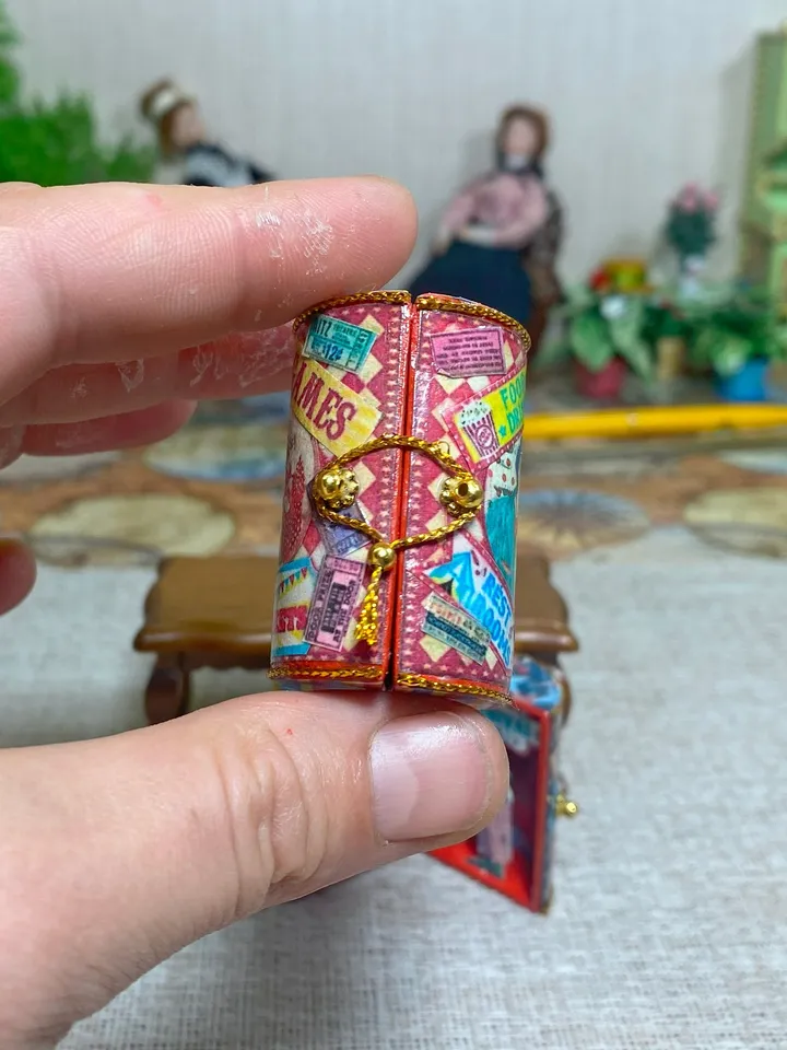 Tutorial. Puppet circus - box. 1:12. Two options.
