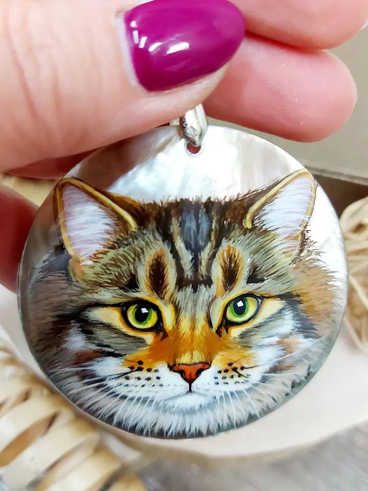 Russian Beautiful Pendant Mother-of-pearl"Red Cat", miniature Hand-painted, Gifts for the new year, Gift for her, Fedoskino Abalone shell