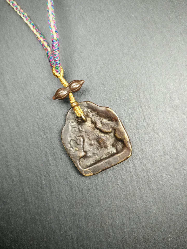 Gandhanra Authentic Tibetan Buddha Statue Amulet Guru Rinpoche,Padmasambhava Pendant,Lotus Born