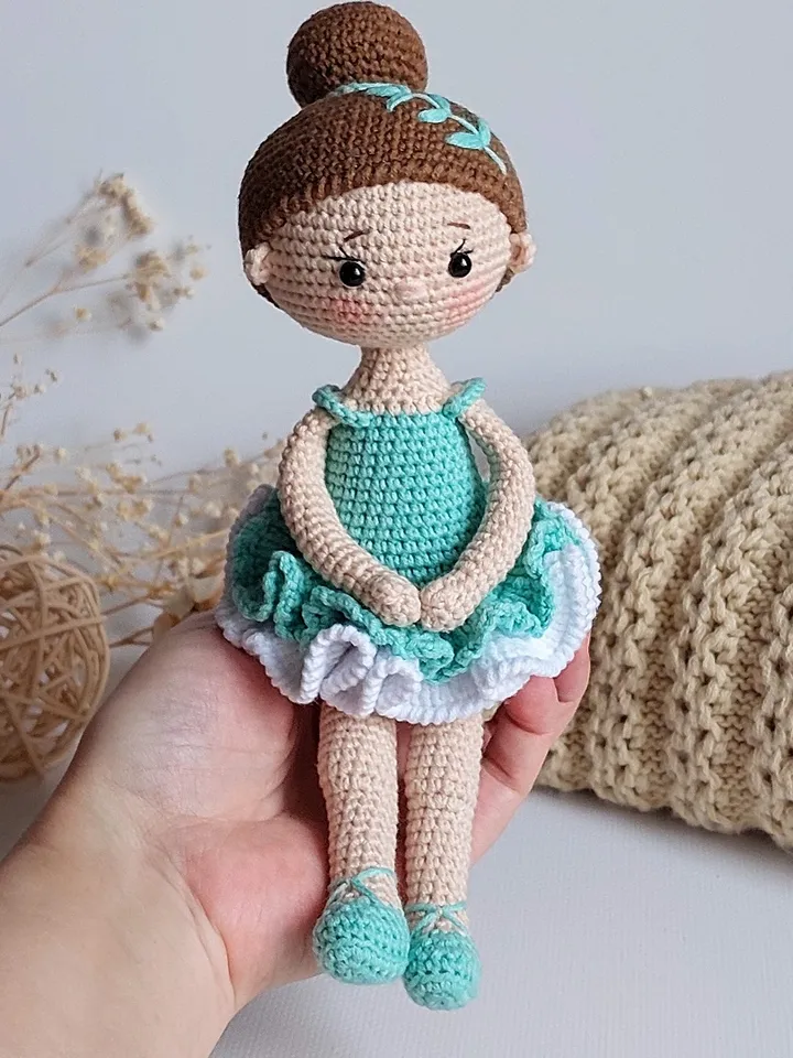 Crochet pattern of dolls in English. Crochet balerina doll. Pattern doll. Crochet pattern doll. Tutorial crochet doll