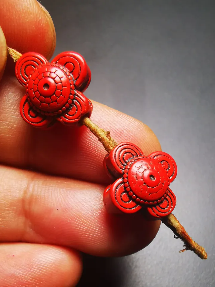 Gandhanra Handmade Antique Tibetan Amulet,Mini Flower Bead Pendant for Mala,Made of Cinnabar