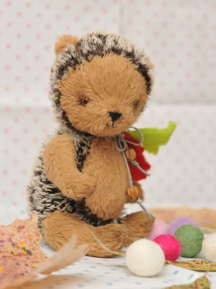 PDF Sewing ePattern and Instructions 7" Hedgehog/ DIY pattern for fully jointed hedge/ artist author' hedgehog pattern