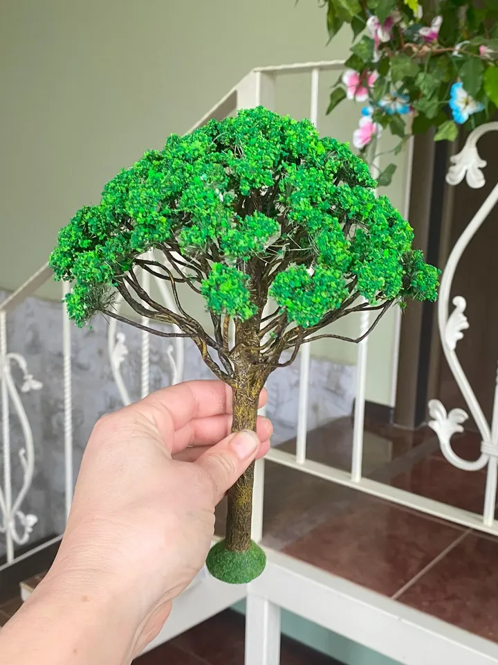 Tree for doll garden. 9.84 inches. Dollhouse miniature. 1:12. Plants for a dollhouse.
