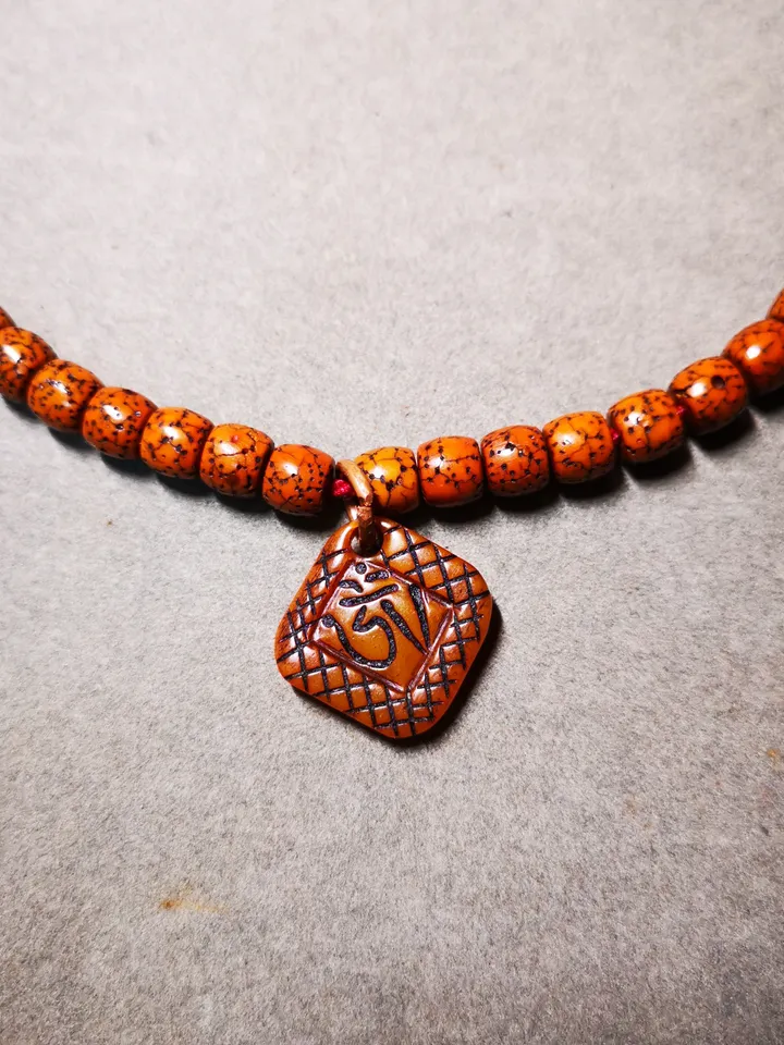 Yak Bone Carved Tibetan Alphabet OM,Mala Pendant,Bead Counter Clip,Prayer Bead Accessories,Gandhanra Tibetan Amulet