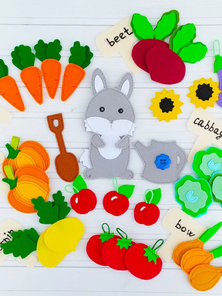 Garden Quiet book pattern, Felt book pattern, Felt vegetable pattern for kids, Soft montessori book sewing ideas for toddler