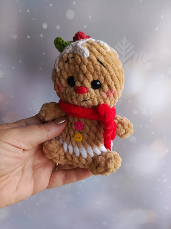 Crochet pattern for Gingerbread amigurumi (PDF)