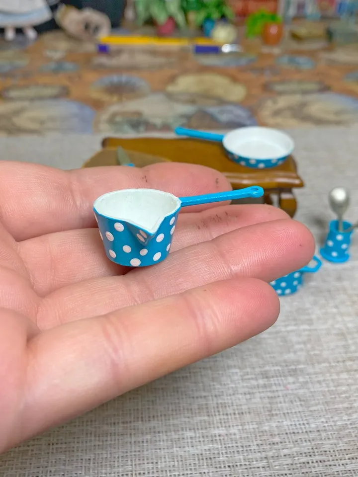 Doll dishes for doll kitchens. 1:12. Dollhouse miniature. Handmade.