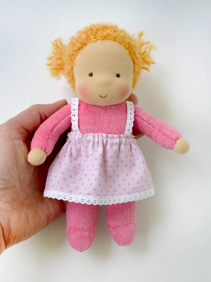DIY Waldorf pocket doll 7 inch (18 cm) tall. PDF sewing pattern and tutorial + doll clothes patterns.