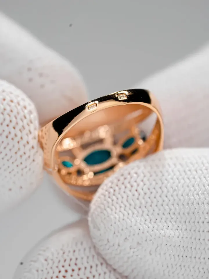 Ring Silver gold plated 925 assay value with topaz and cubic zirconia