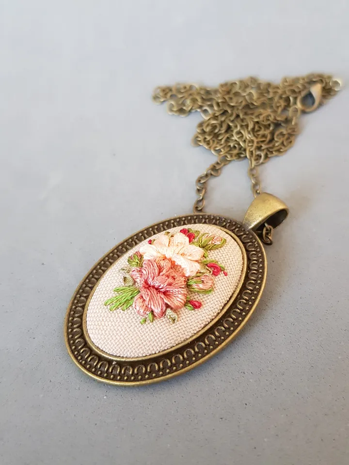 Hand embroidery pendant for her, embroidery jewelry, handmade necklace, Christmas gift and Mother day gift