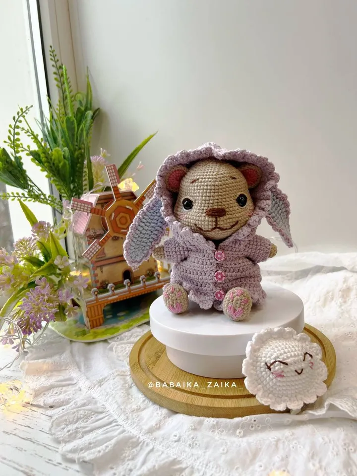 PDF Crochet Pattern Teddy Bear with a Cloud Pillow, Small Toy Pattern, Crochet Cloud, Animal Pattern, Amigurumi bear pattern Amigurumi cloud