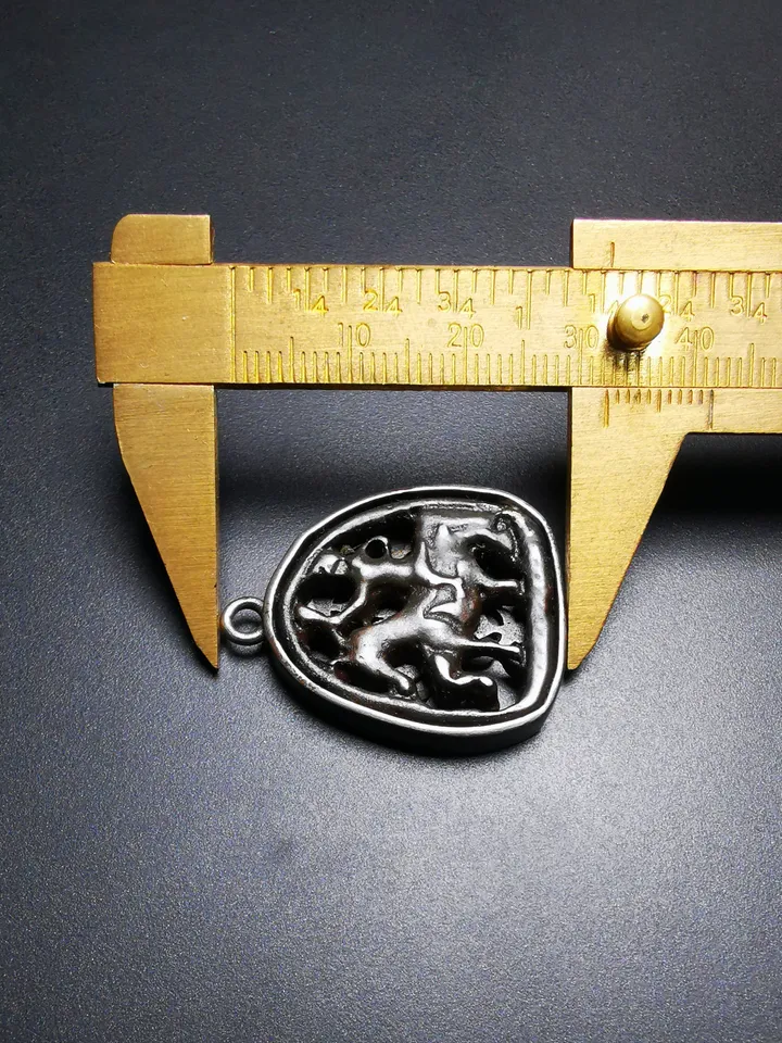 Gandhanra Antique Tibetan Buddhist Amulet,King Gesar,Joru,The Hero-Child of Tibet,Made of Thokcha,inlaid with Sliver