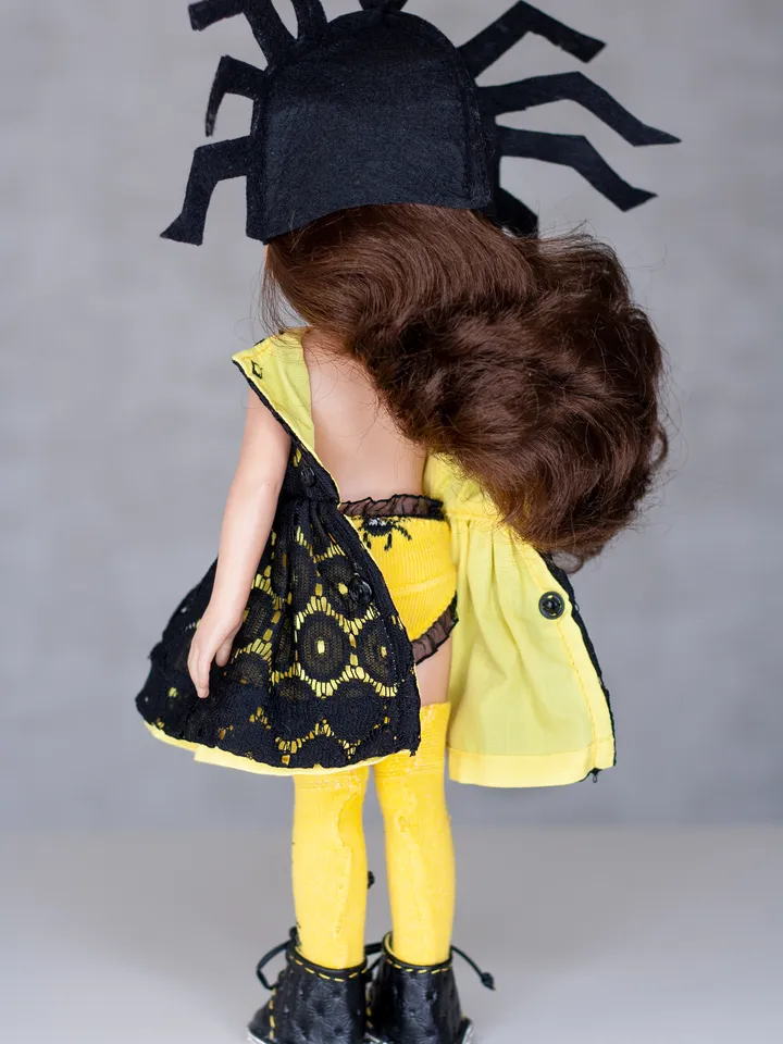 13 inch doll Halloween costume, Paola Reina doll set of clothes, Dianna Effner Little Darling, waist 13 - 14.5 cm