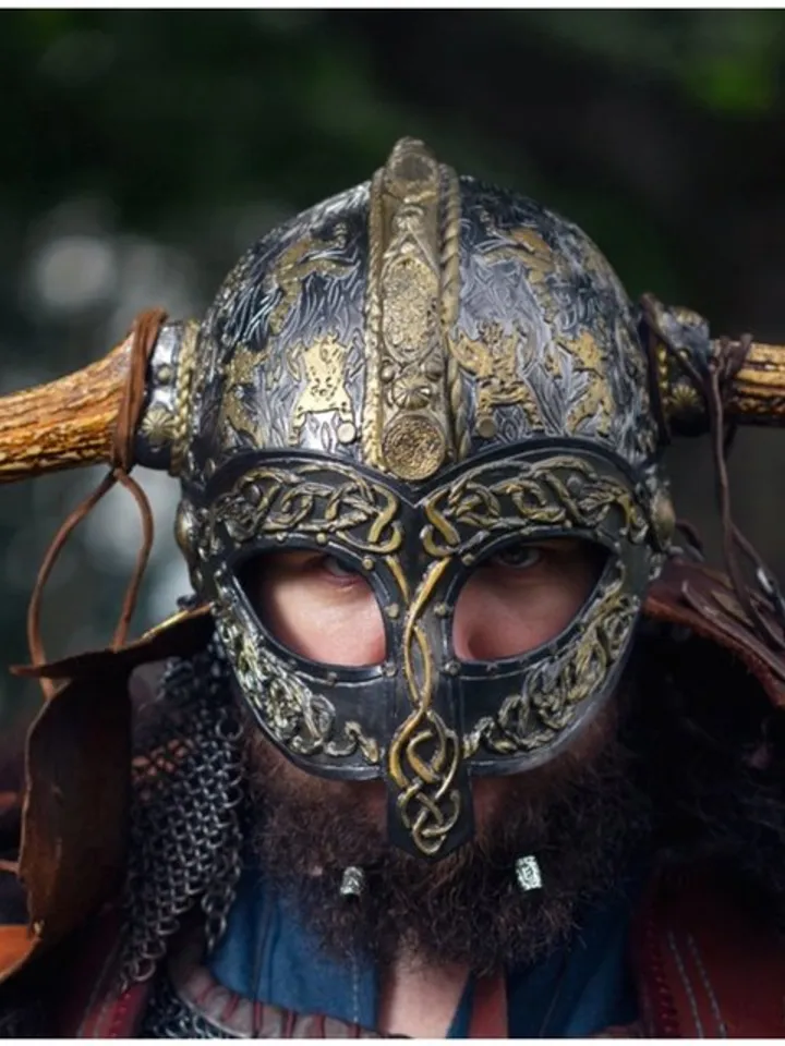 Skyrim - skyrim helmet - dragonborn's helmet - viking helmet - cosplay helmet -