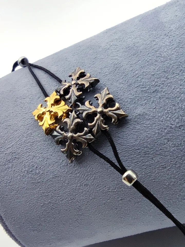 Bracelet - Heraldic Lily