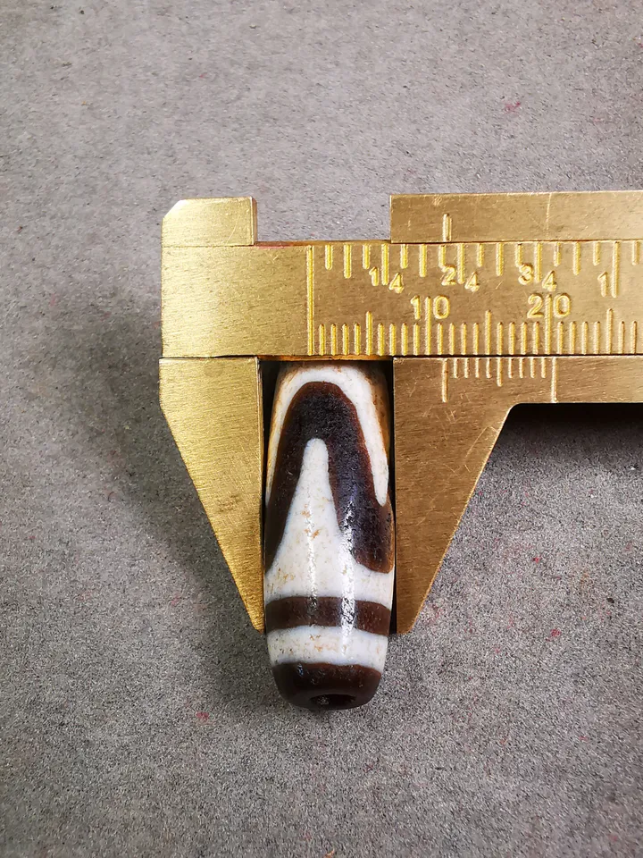 Gandhanra Acient Tibetan Tiger Tooth Tasso Dzi Bead(30 Years Old),Protective Amulet Bead
