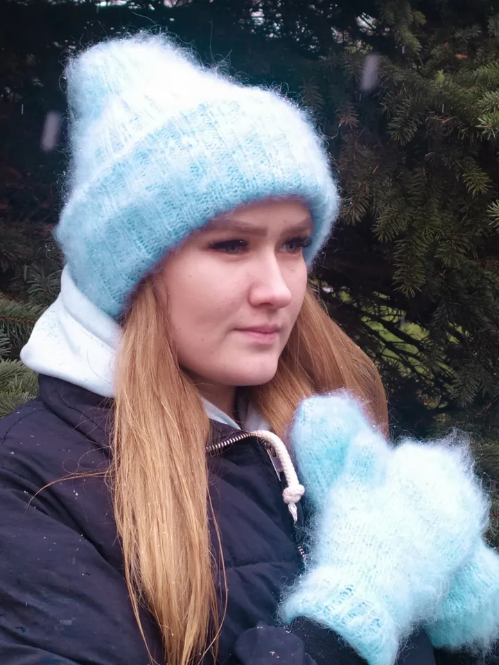 Fluffy knitted hat and mittens