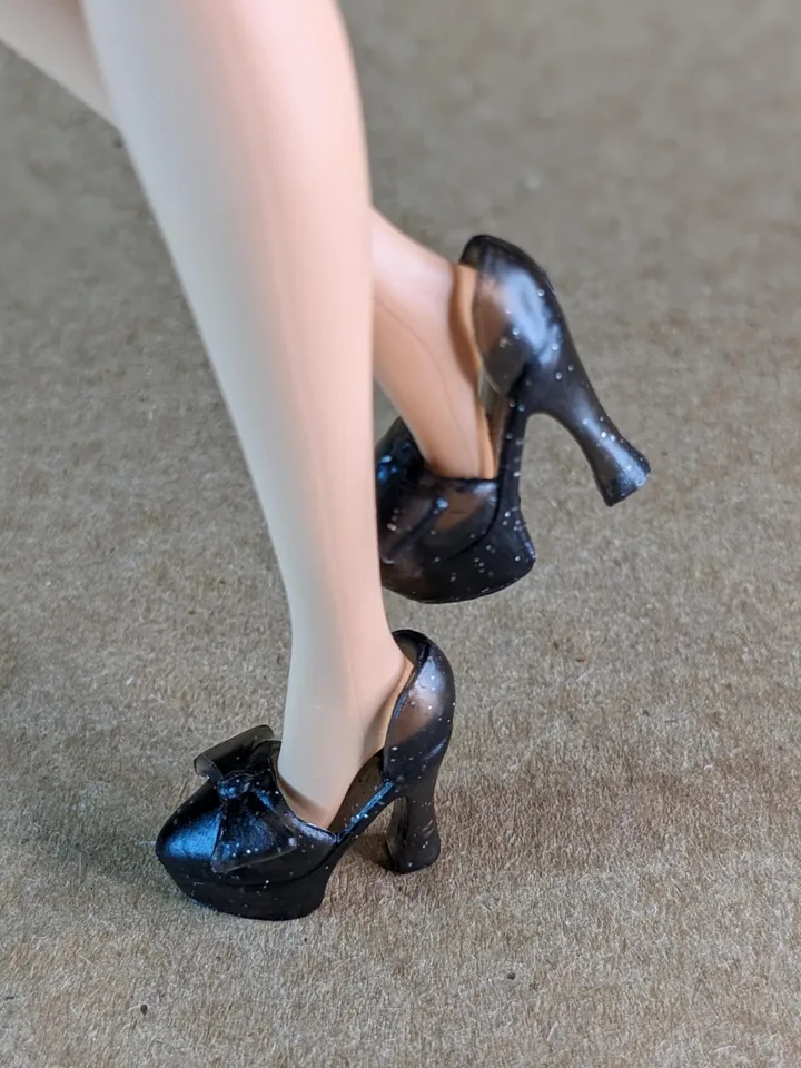 Gray High Heel Shoes for 1/6 scale female dolls