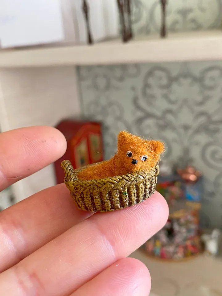Kittens in a basket. Miniature. 1:12.Cat for a doll. Dollhouse miniature.Handmade.