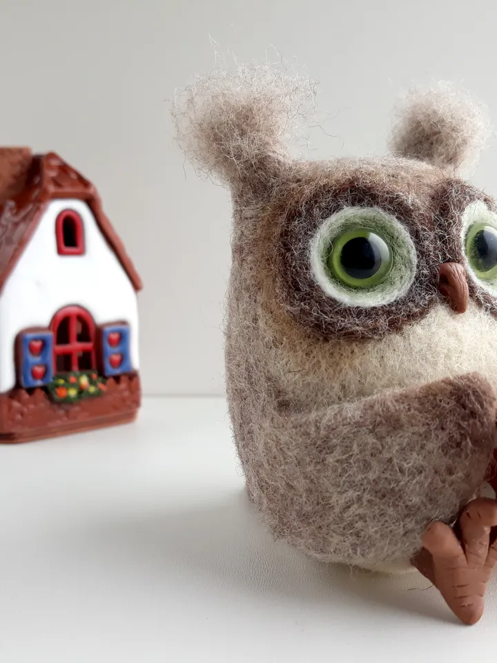 Needle Felted Owl/OOAK Owl/Bird lover gift/Owl holds a mug/Cute Owl/Nursery decor/Birthday Gift/Waldorf Owl sculpture