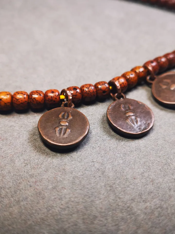 Gandhanra Handmade Tibetan Mala Amulet,Small Shakyamuni,Chenrezig,Jambhala Pendant for Prayer Beads,Bag Hanging,0.7"