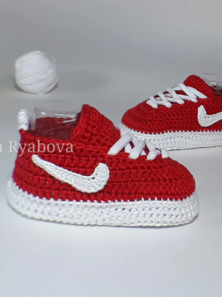 Red Baby girl booties sneakers, crochet newborn shoes first christmas ornament, baby girl clothes, postpartum gift