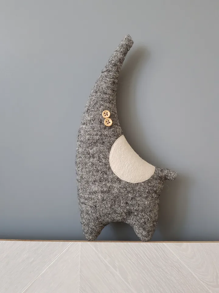 Gray elephant Sewing Pattern PDF, digital tutorial in english, stuffed animal diy