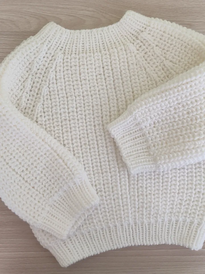 Set clothes for baby kids sweater and socks