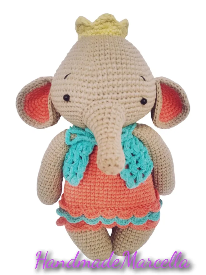 Eva the Elephant β 28 cm Crochet Amigurumi β Soft Organic Cotton Baby Toy β Handmade Elephant Plush β Baby Shower Gift β Cuddly Doll