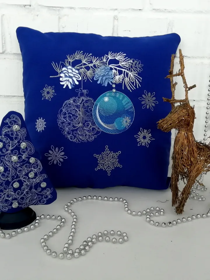 Machine embroidery design 
“Christmas balls”