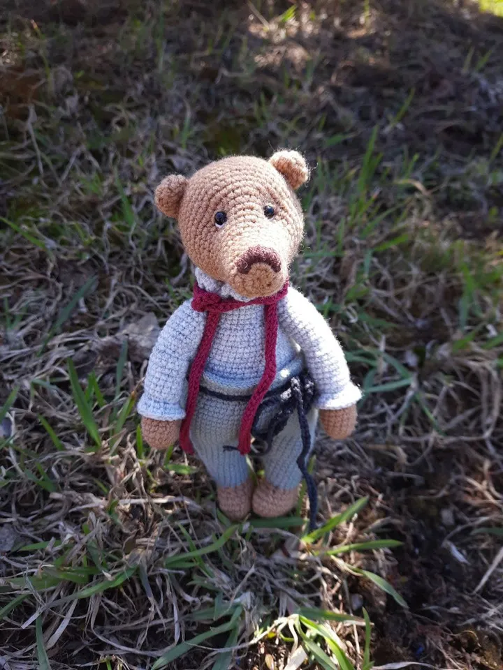 Amigurumi Teddy Bear ccrochet pattern. Vintage amigurumi teddy bear in clothes crochet pattern