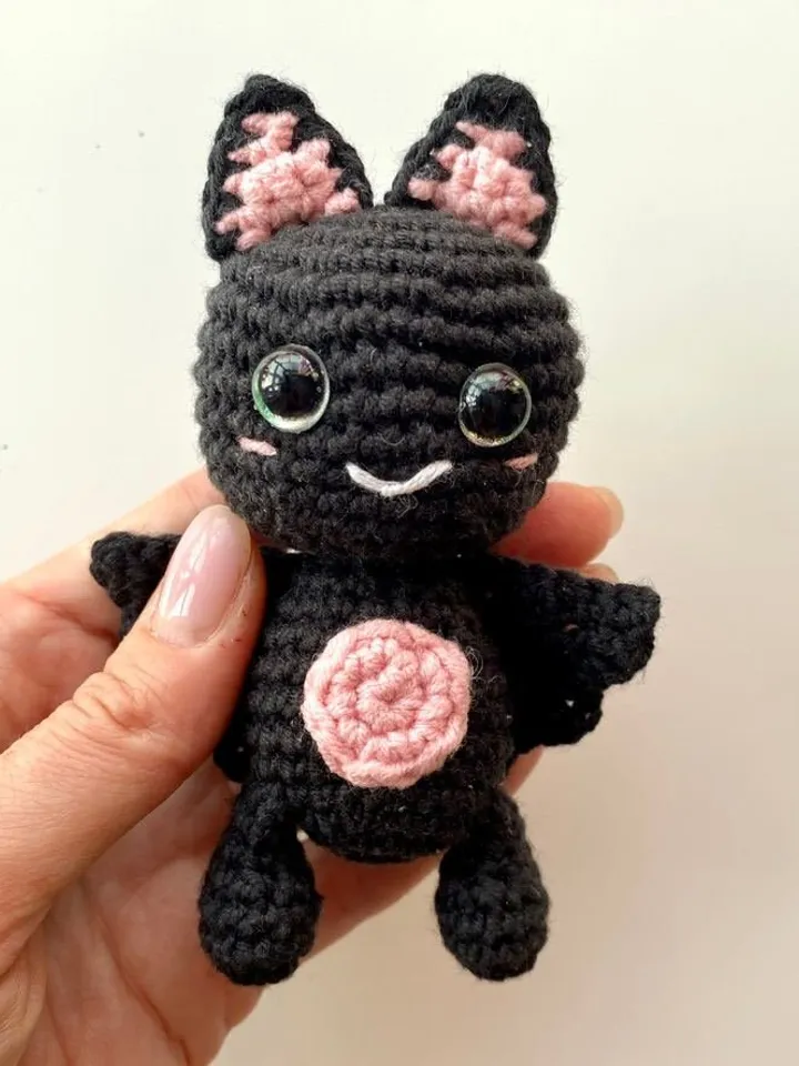 Crochet pattern halloween set: voodoo bat pumpkin hat, amigurumi halloween decor, creepy keychain, English PDF