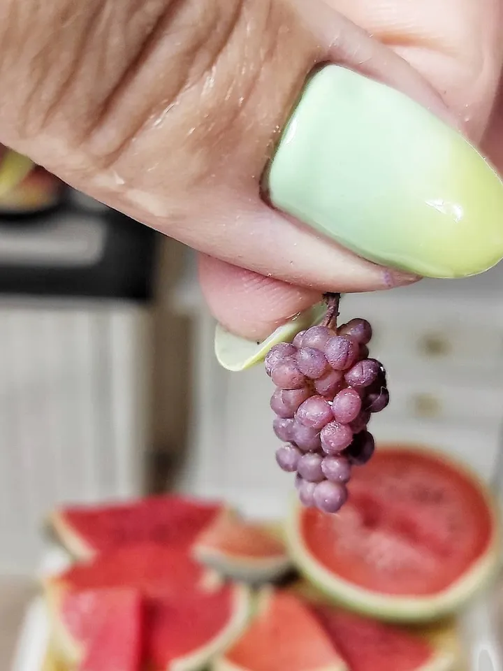 Realistic grapes, dollhouse, mini fruit, miniature, gift ideas, dollhouse decor, miniatures food, mini food, micro food