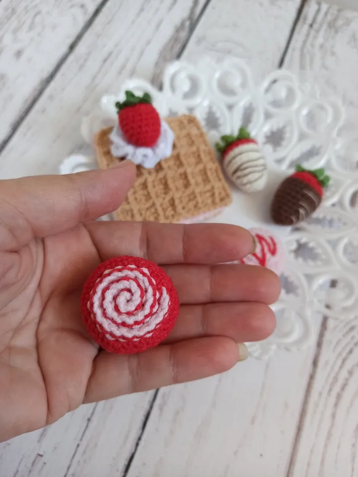 Set crochet sweets, crochet strawberry,food pretend to play, children kitchen