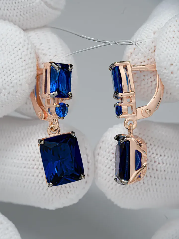 Earrings jewelry Silver gold plated 925 assay value with corundum sapphire