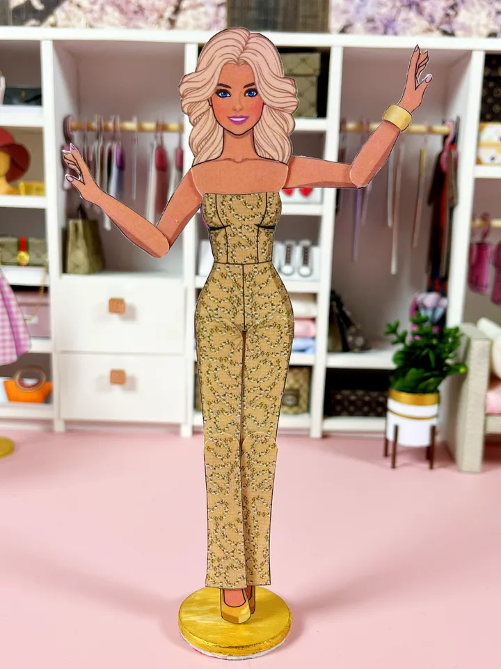 Paper Barbie the movie wardrobe