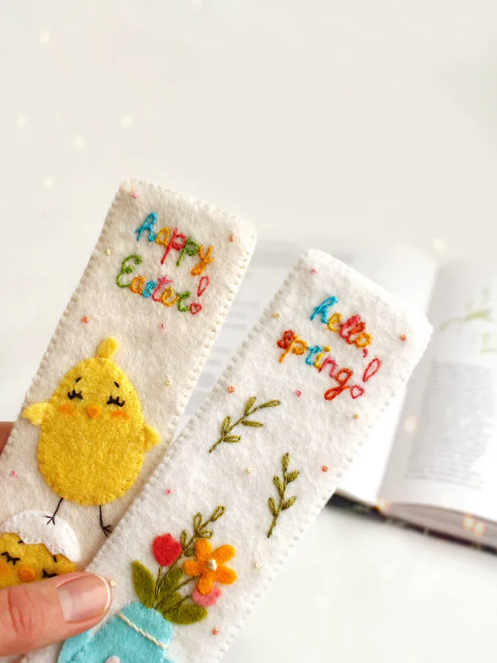 Felt "hello, spring!" and "happy Easter!" bookmarks hand sewing PDF tutorial with patterns. DIY Easter ornament. Book lover gift. Felt school supplies