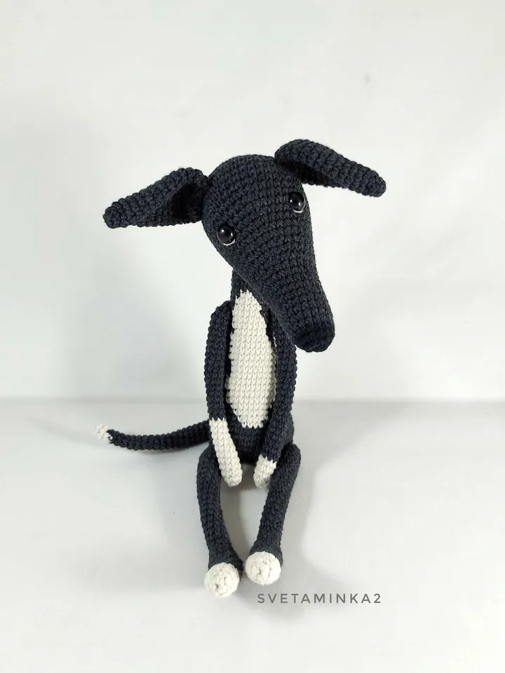 Crochet Pattern Greyhound in 'clothes' out of socks, Amigurumi Dog Whippet, Italian Greyhound, Galgo, Sighthound, Lurcher. Digital Download. PDF.
