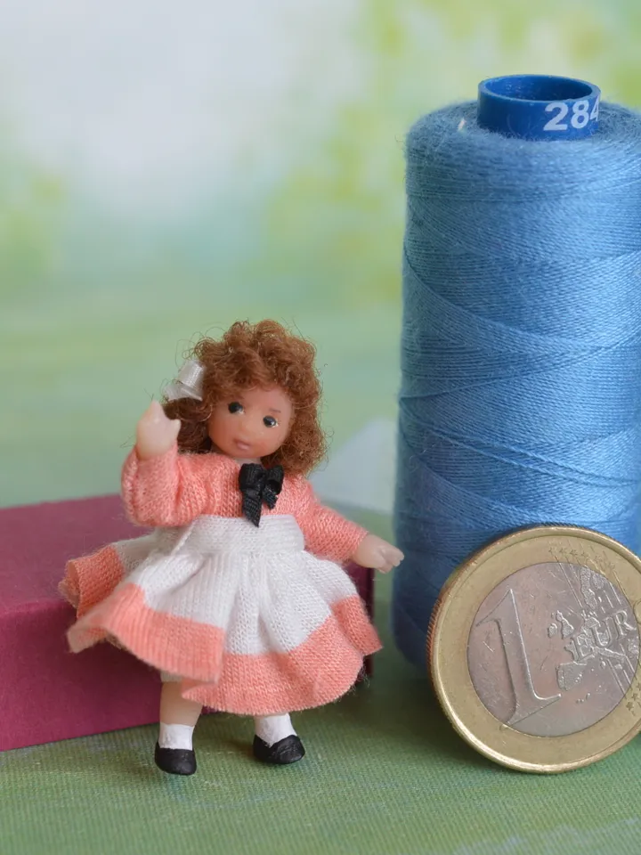 Miniature toy doll in 24th scales