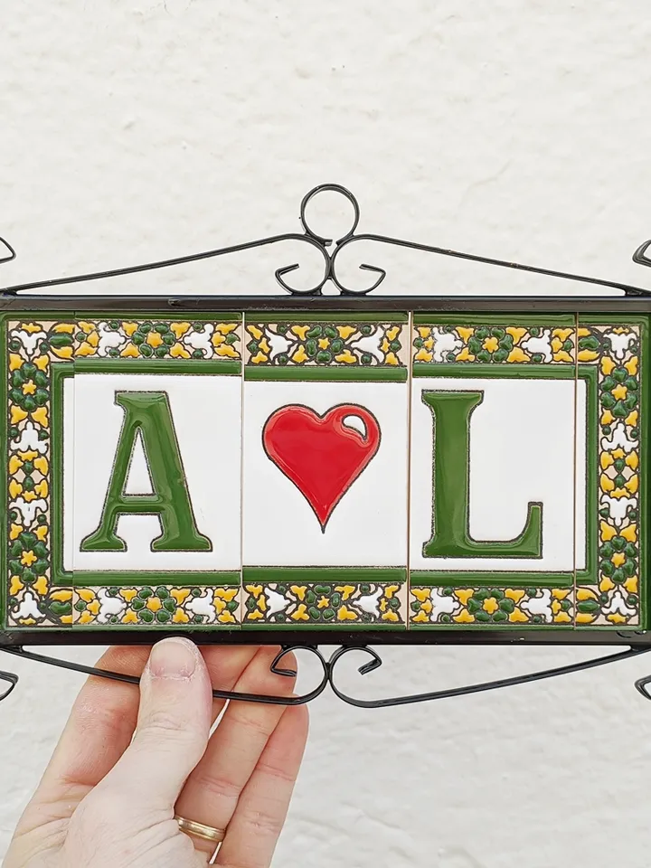 Ceramic letters and numbers 11cm (4.3") for the wall - Hand-glazed in Spain - "VERDE-FLORES" models - Ceramic letters number -