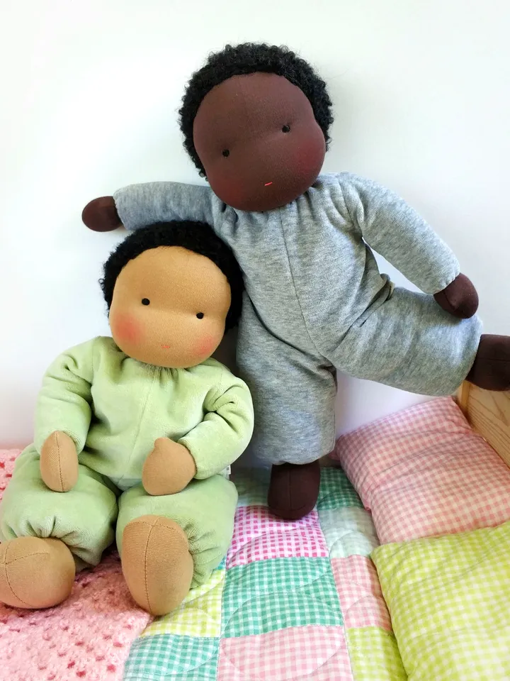 DIY Waldorf cuddly doll 13 inch (33 cm) tall. PDF sewing pattern and tutorial.