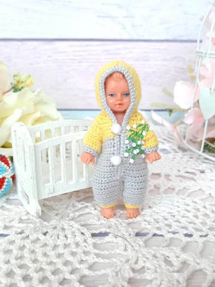 Vintage doll Tebu clothes
