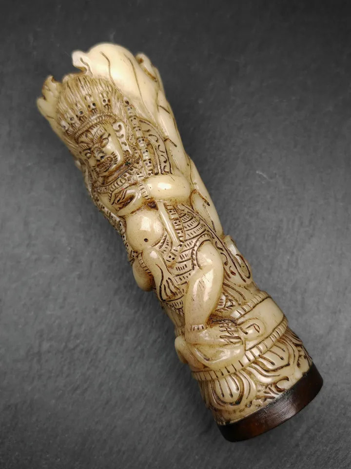 Leg Bone Carved Dudjom Troma Nagmo Pen holder,Black Wrathful Dakini Kapala Cup,Gandhanara Old Tibetan Buddhism Decor,20th,140mm × 40mm