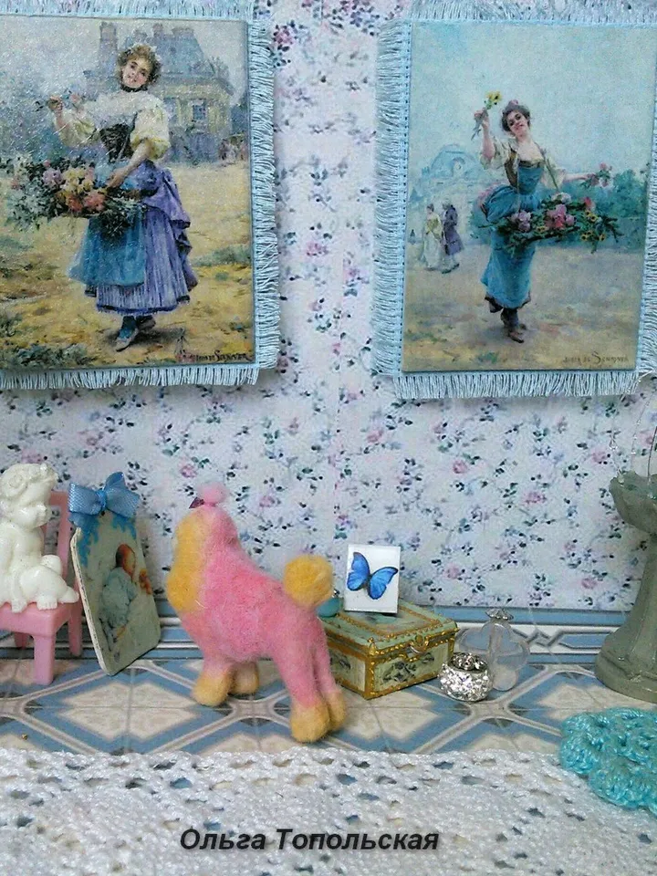 Decorative dog for dollhouse.1:12 scale.